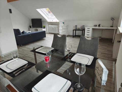Living room, Dining area