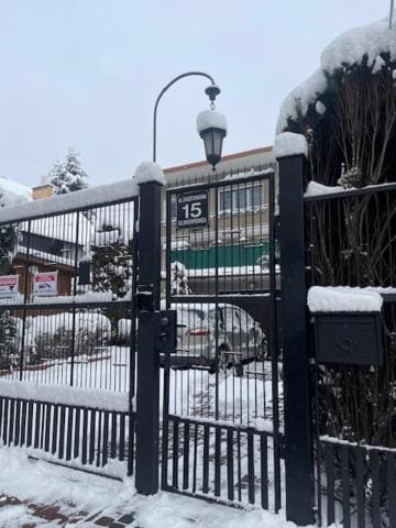 Aparthotel Na Kasztanowej Bed and Breakfast in Krakow