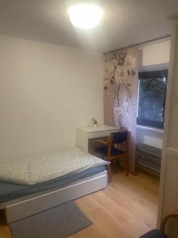 Aparthotel Na Kasztanowej Bed and Breakfast in Krakow