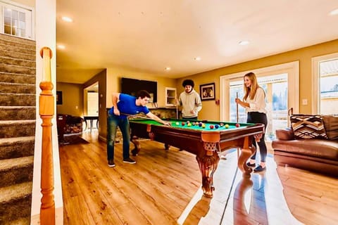 HotTub | Game Room | Near Bromley/Okemo/Stratton House in Landgrove