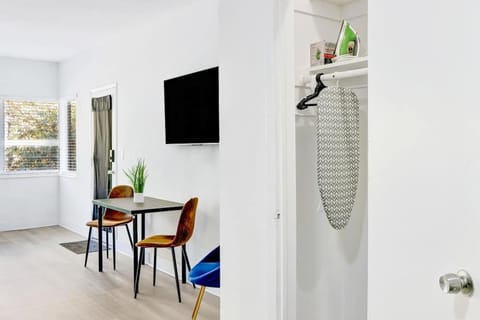 Bright 1BR Miami Beach Stay Near the Ocean Apartment in South Beach Miami