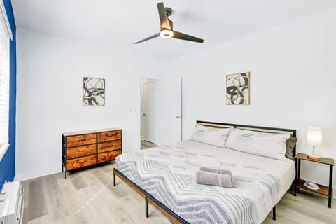 Bright 1BR Miami Beach Stay Near the Ocean Apartment in South Beach Miami