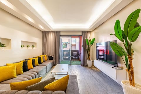Communal lounge/ TV room, TV and multimedia, Living room