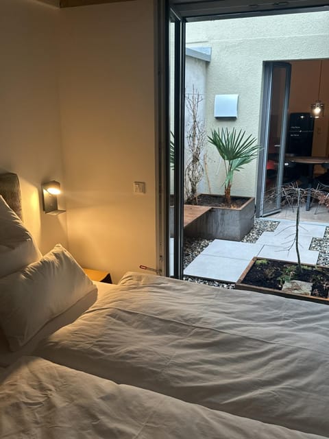 Patio, Bed, Balcony/Terrace, Balcony/Terrace, Bedroom, Inner courtyard view