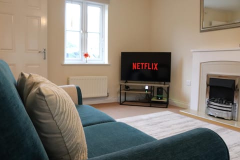 TV and multimedia, Living room, heating, internet, internet