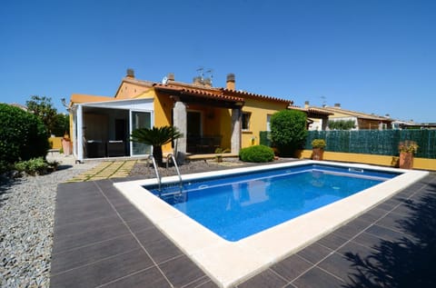 Facade/entrance, Pool view, Swimming pool