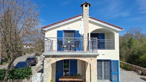 Property building, Balcony/Terrace