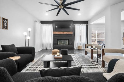 Elegant 5BR Pool House with Cinema Fire Pit and Games House in Keller