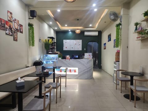 Coffee/tea facilities, Seating area