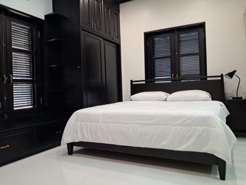 Bed, Bedroom, wardrobe