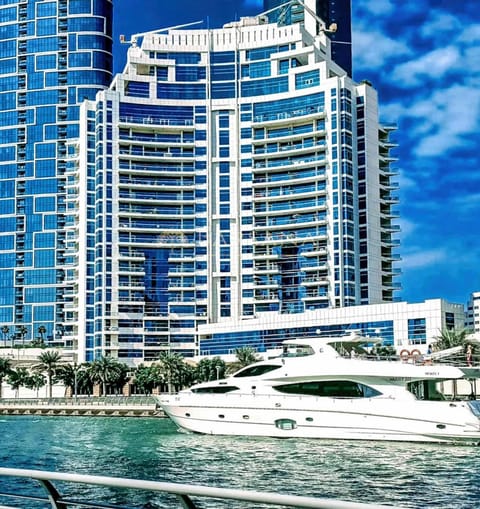 Property building, Natural landscape, Lake view, River view, Sea view