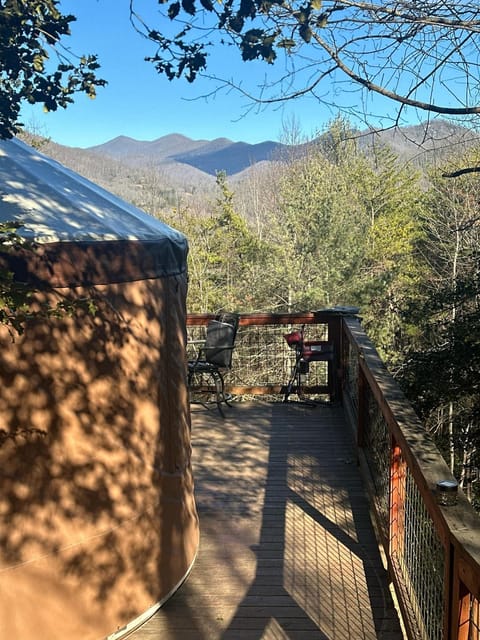 Destination Outdoors Luxury tent in Cullowhee