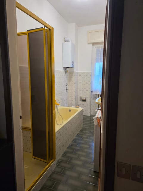 Shower, Bathroom, Bath