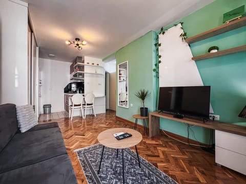 TV and multimedia, Seating area