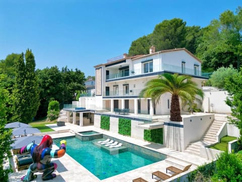 Villa Laurencia Luxury House NearCannes Pool Event Villa in Mougins