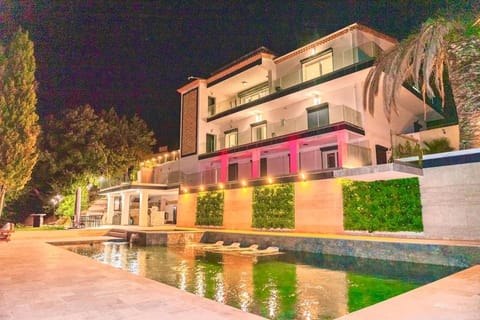 Villa Laurencia Luxury House NearCannes Pool Event Villa in Mougins