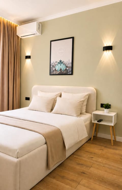 Bed, Bedroom, air conditioner