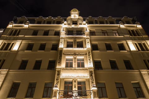 Facade/entrance