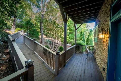 Upscale Alpine Golf Retreat Hot Tub & Game Room House in Helen