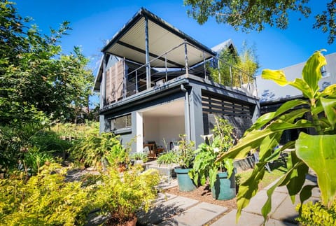 Property building, Garden