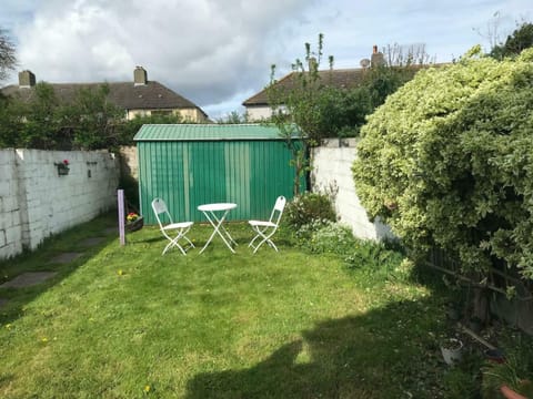 Light Filled 3BDR Home with garden in Kimmage House in Dublin