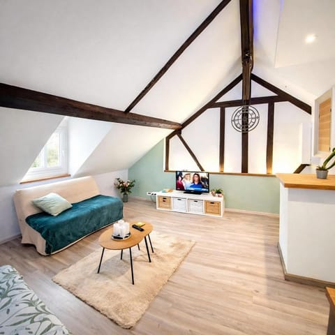 TV and multimedia, Living room, Seating area