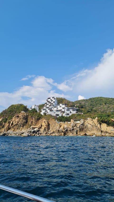 Penthouse with Beautiful View, Jacuzzi and Daily Cleaning Apartment in Acapulco