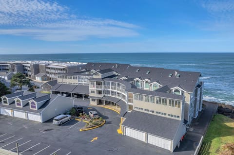 Thunderspray Villa House in Depoe Bay
