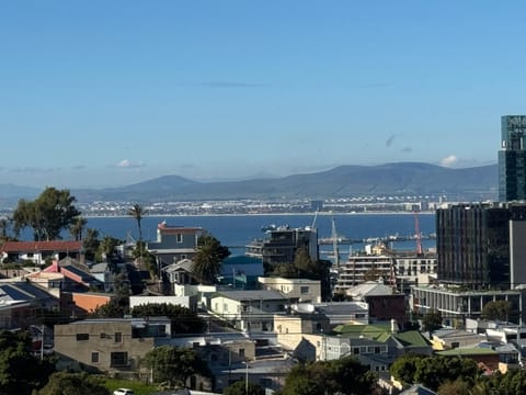 Bo-Kaap Queen Room Wooden Floors & High Ceilings Bed and Breakfast in Cape Town