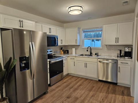 Sunset Retreat 20 min from Kentucky Expo House in Jeffersonville