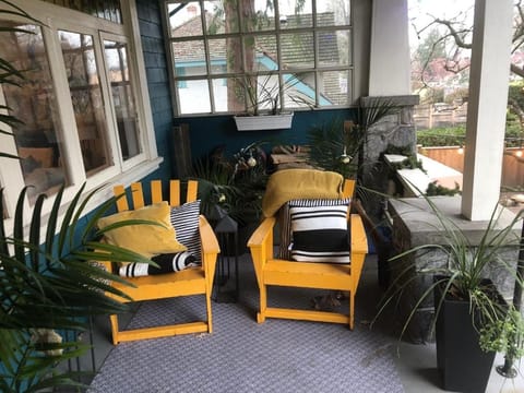 Hot Tub House with Pickleball House in Vancouver