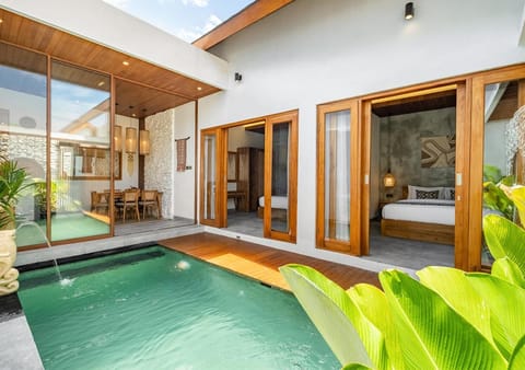 Property building, Pool view, Swimming pool