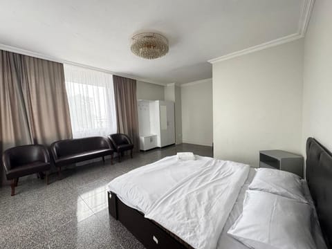 Living room, Photo of the whole room, Bedroom
