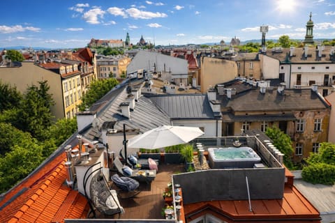 Neighbourhood, Summer, Children play ground, Hot Tub, View (from property/room), Balcony/Terrace, City view, Landmark view, Mountain view, Street view, internet, sunbed
