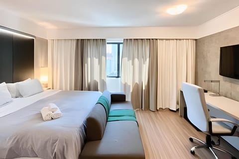 Photo of the whole room, Bedroom