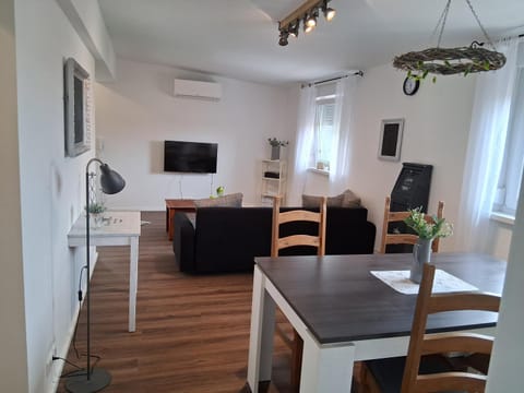 Living room, air conditioner