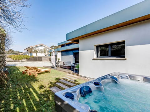 Garden, Hot Tub, Hot Tub