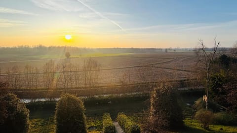 Day, Natural landscape, Photo of the whole room, Garden view, Sunrise, Sunset