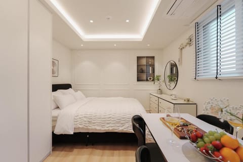 Bed, Bedroom