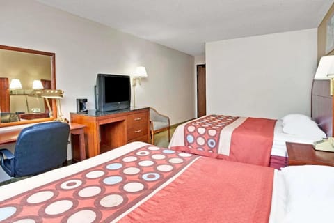 Cass lake hotel Motel in Auburn Hills