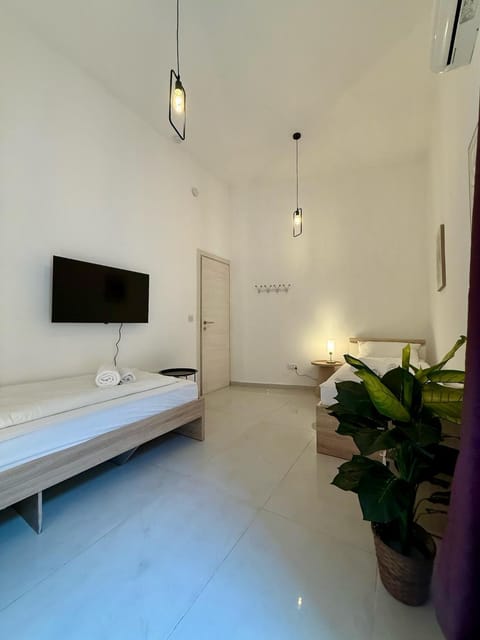 Heart of Gozo - Modern Apartment - Victoria D-Central opposite Duke Shopping Center Apartment in Malta