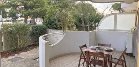 Patio, Garden, Seating area, Garden view, furniture