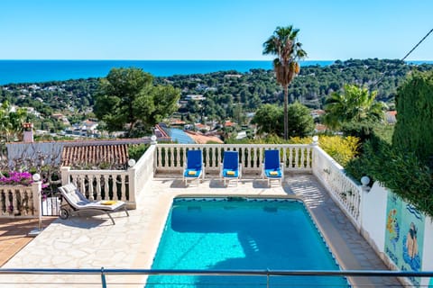 Sea view, Swimming pool, sunbed