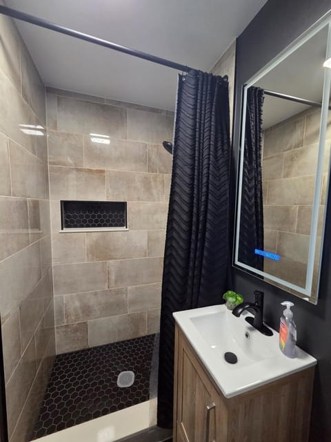 Hawkeye Lodge of Oakridge 109 House in Oak Ridge