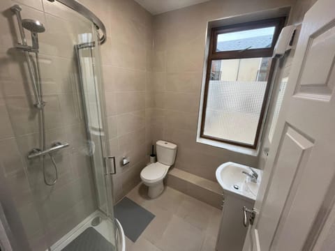 Brand New Stylish Apartment in Clifden Town Centre Apartment in Clifden