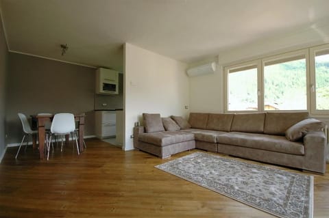 Charming three-room apartment in the Brenta Dolomites Apartment in Pinzolo