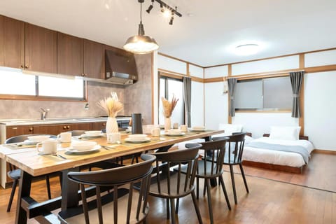 Kitchen or kitchenette, Living room, Dining area, Bedroom