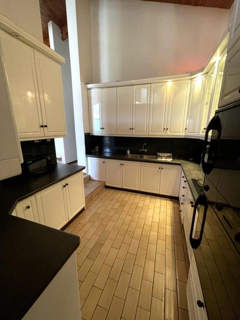 Bo-Kaap Double Room with High Ceiling Bed and Breakfast in Cape Town