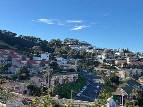 Bo-Kaap Double Room with High Ceiling Bed and Breakfast in Cape Town