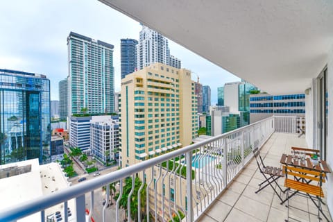 View (from property/room), Balcony/Terrace, Seating area, City view